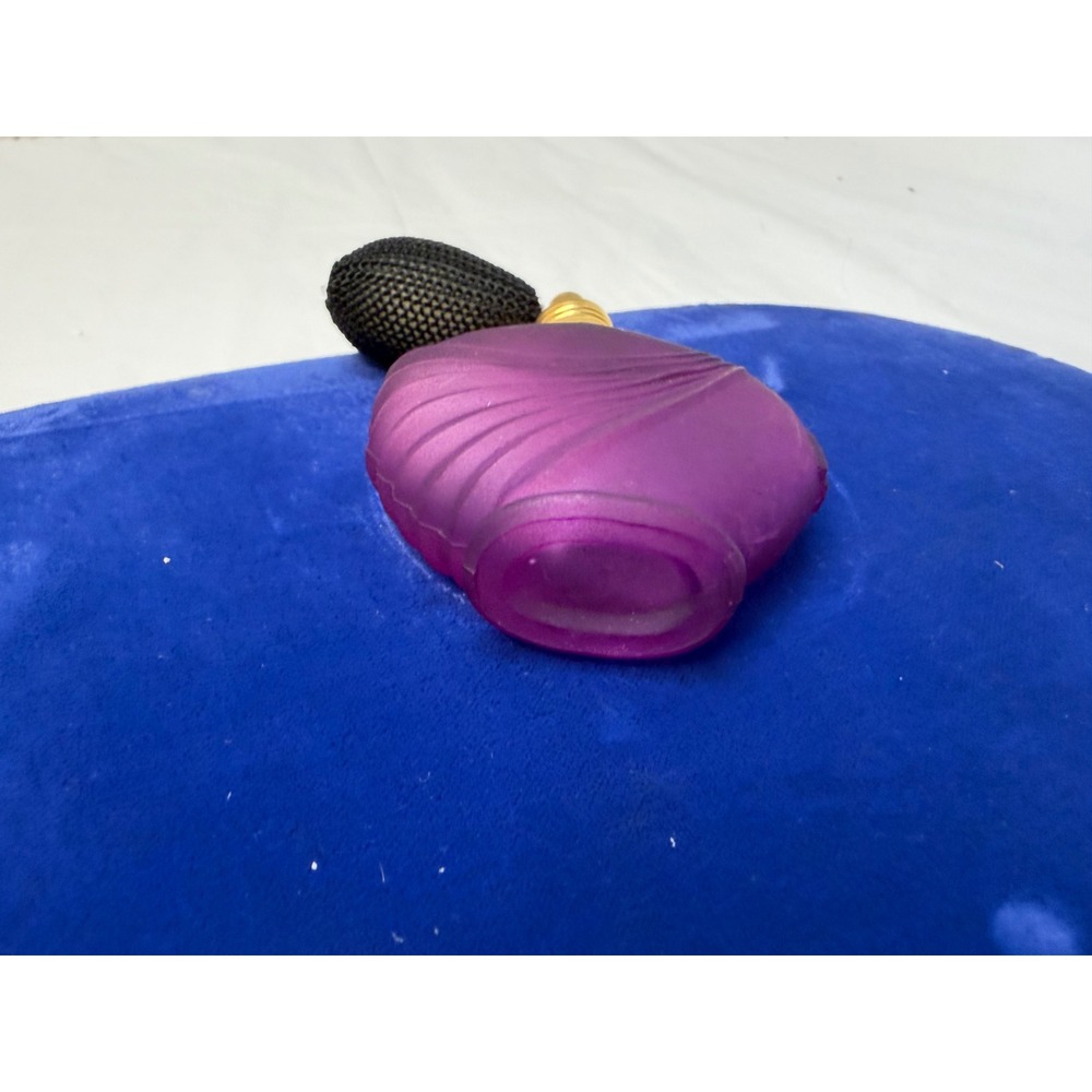 Vintage Frosted Purple Glass Perfume Atomizer Bottle Black Bulb Gold Tone Cap - Picture 5 of 10